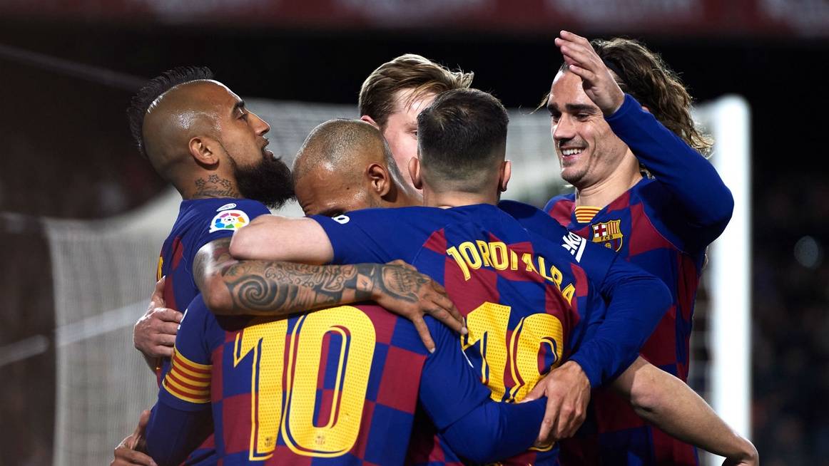 转折点芝加哥公牛再遭质疑，西甲今晚攻防权衡，话题不断，身体对抗强度拉满(西班牙人12马竞)-乐竞体育登录官方